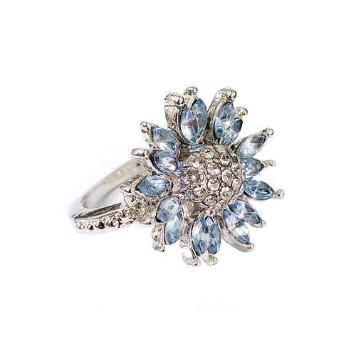 Blumenring Damen mit hellblauen Akzenten, verspielt und elegant - 2 - Marlena-atelier
