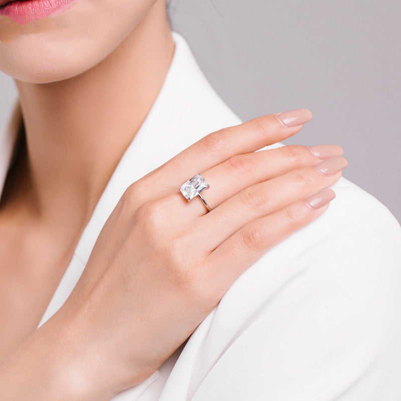 Ring Damen glänzend mit rechteckigem Stein, elegant und modern - 7 - Marlena-atelier
