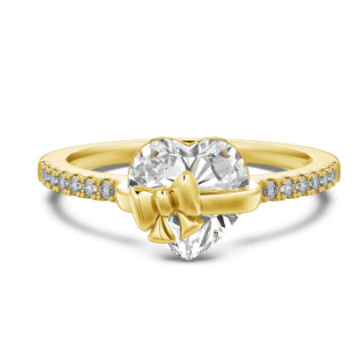 Ring Damen goldfarben mit Herz-Anhänger und Schleife, elegant für besondere Anlässe - 1 - Marlena-atelier