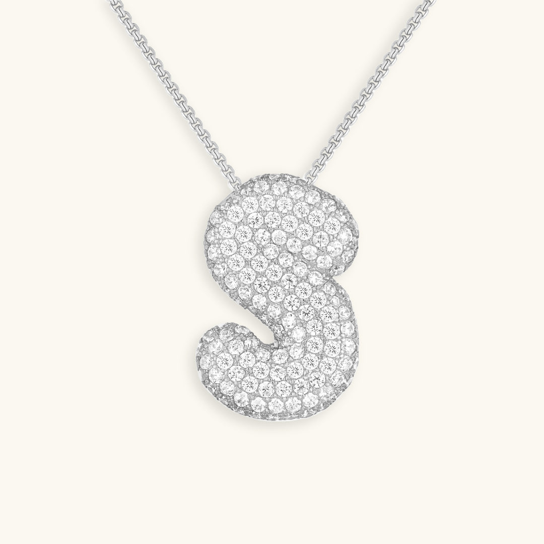 Halskette Damen goldfarben mit Initial-Anhänger, glamourös für besondere Anlässe - 54 - Marlena-atelier