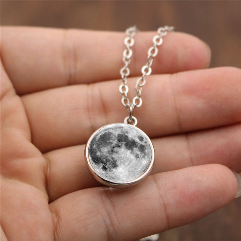 Halskette Damen mit Mond-Anhänger, silberfarben im eleganten Design - 2 - Marlena-atelier