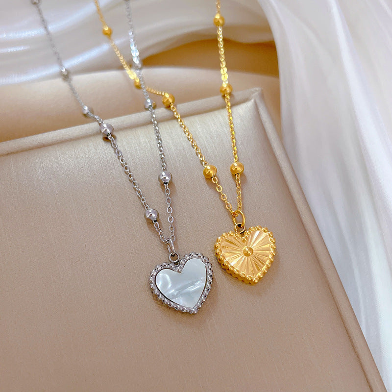 Halskette Damen goldfarben mit Herz-Anhänger, filigran und elegant - 1 - Marlena-atelier