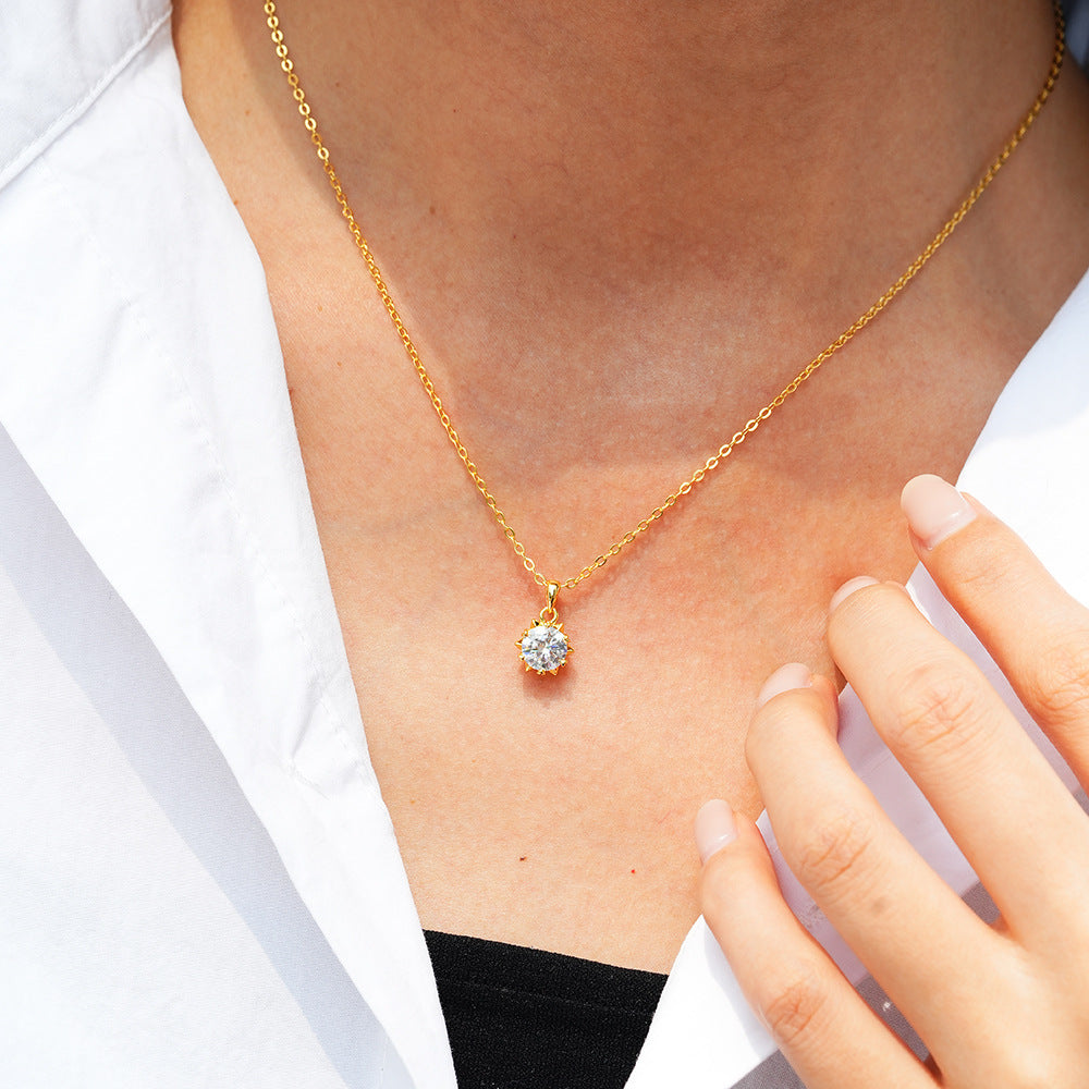 Halskette Damen goldfarben mit funkelndem Anhänger, elegant und modern - 5 - Marlena-atelier