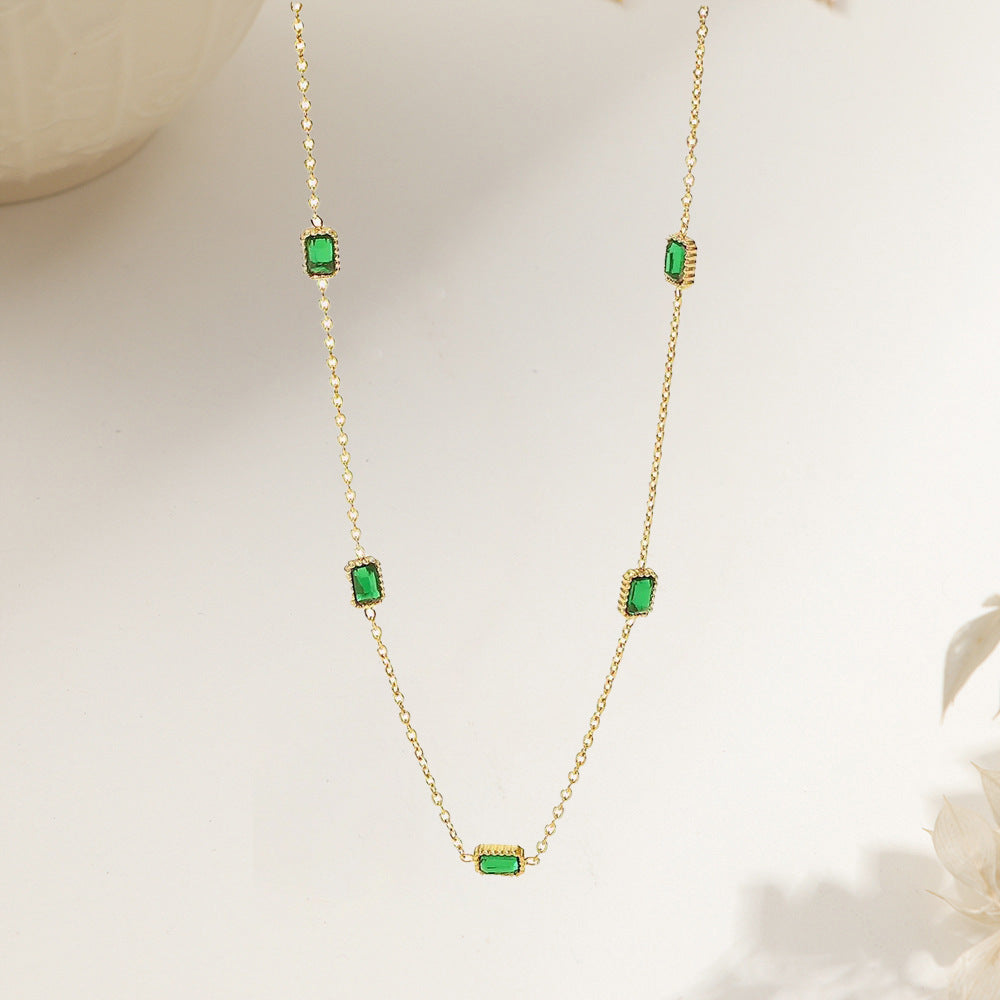 Esme – Kette mit Smaragdstein – Marlena Atelier