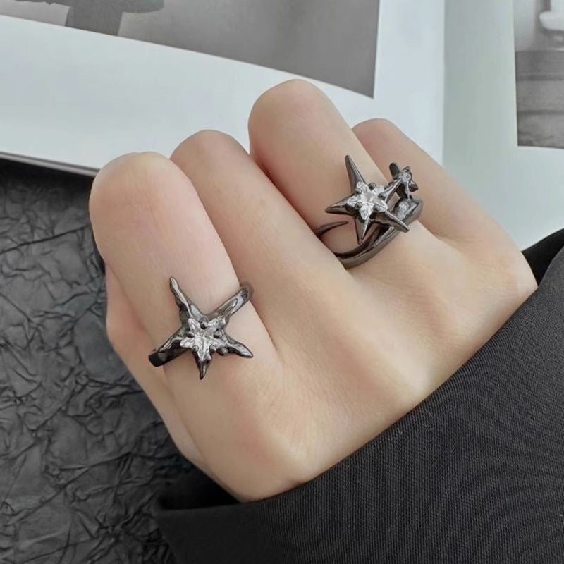 Nova – Sternen-Ringset in Dunkelgold – Marlena Atelier