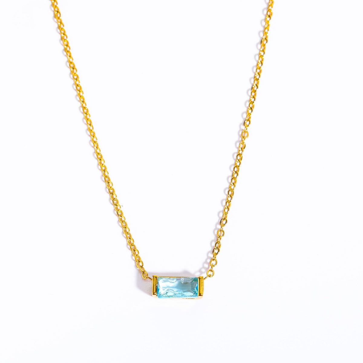 Halskette Damen goldfarben mit rechteckigem Anhänger, modern und elegant - 3 - Marlena-atelier