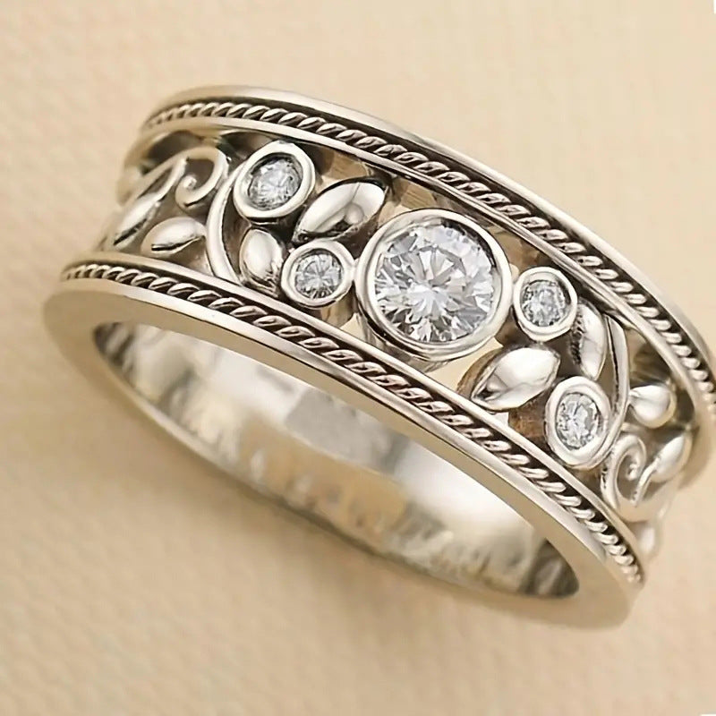Barbara – Barocker Blütenring – Marlena Atelier