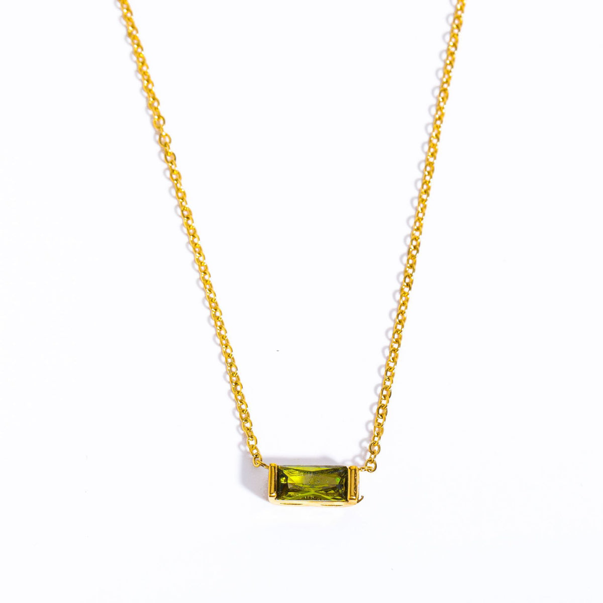 Halskette Damen goldfarben mit rechteckigem Anhänger, modern und elegant - 10 - Marlena-atelier