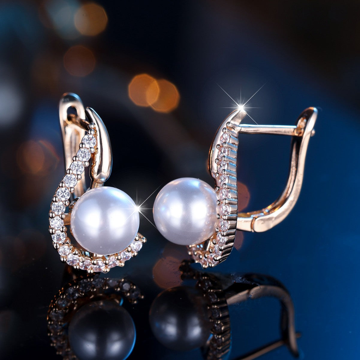 Elise – Perlenohrringe in Champagnergold – Marlena Atelier