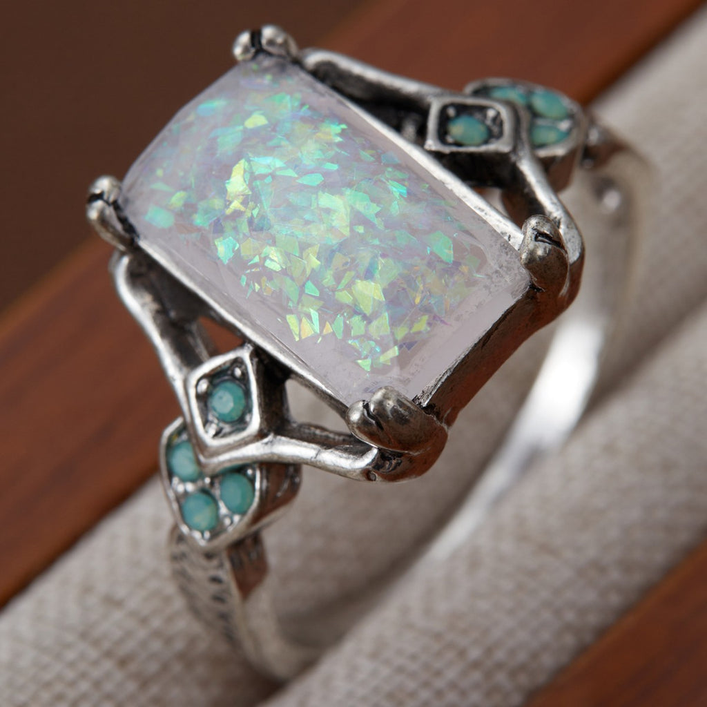 Selma – Opal-Ring in Antiksilber – Marlena Atelier