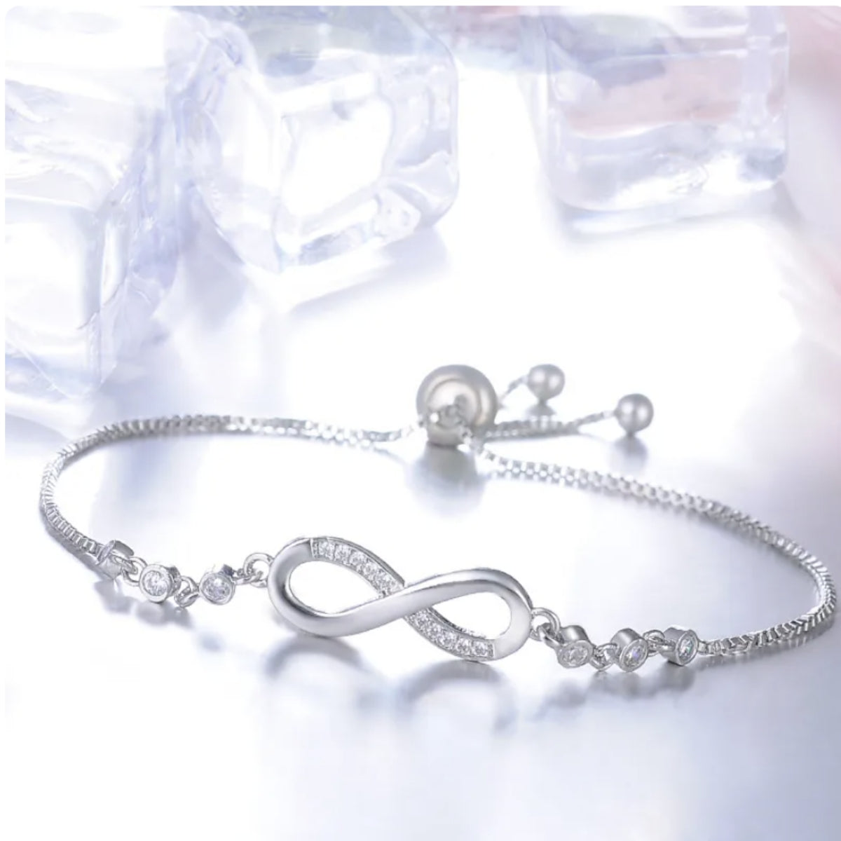 Armband Damen silberfarben mit Unendlichkeitssymbol, elegant und modern - 4 - Marlena-atelier