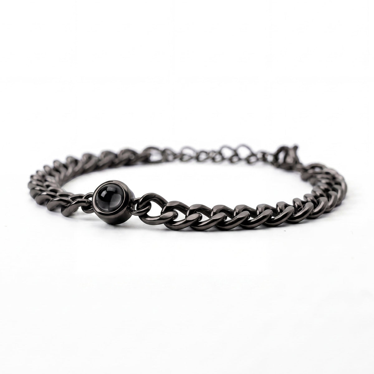 Armband Damen schwarz mit dekorativem Anhänger, modern und auffällig - 3 - Marlena-atelier