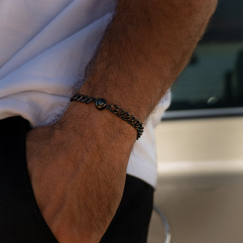 Armband Damen schwarz mit dekorativem Anhänger, modern und auffällig - 2 - Marlena-atelier