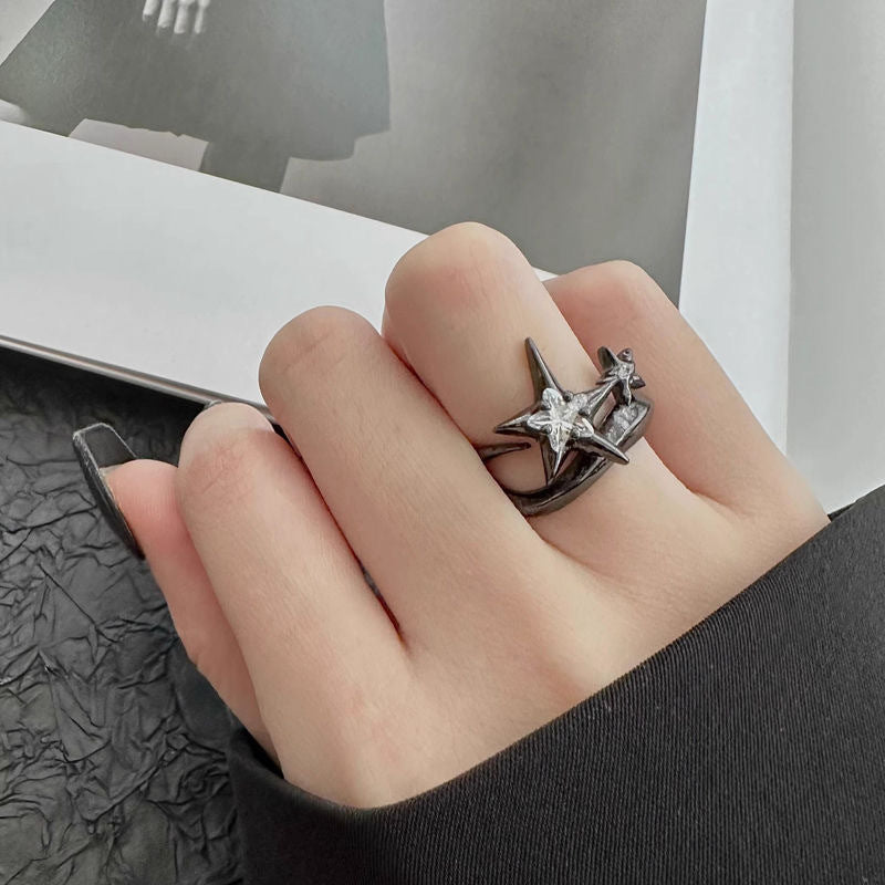 Nova – Sternen-Ringset in Dunkelgold – Marlena Atelier
