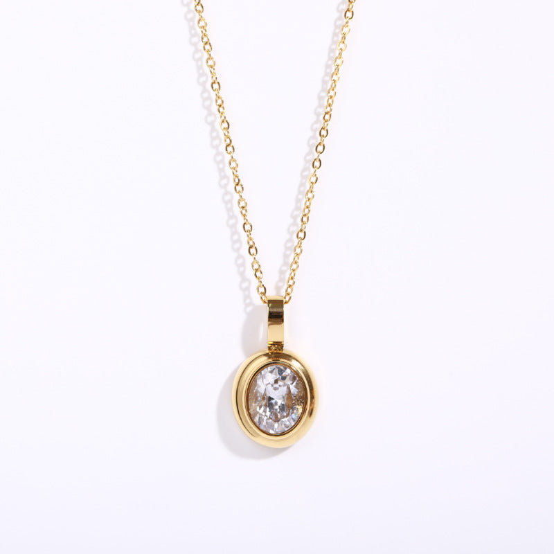 Halskette Damen goldfarben mit ovalem Anhänger, elegant und modern - 9 - Marlena-atelier
