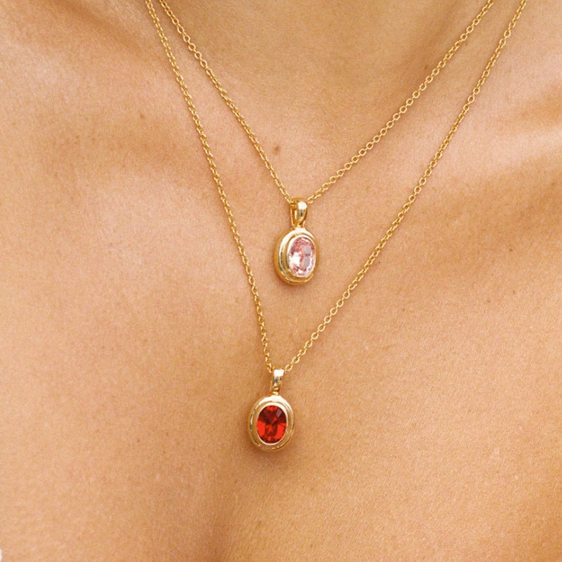 Halskette Damen goldfarben mit ovalem Anhänger, elegant und modern - 11 - Marlena-atelier