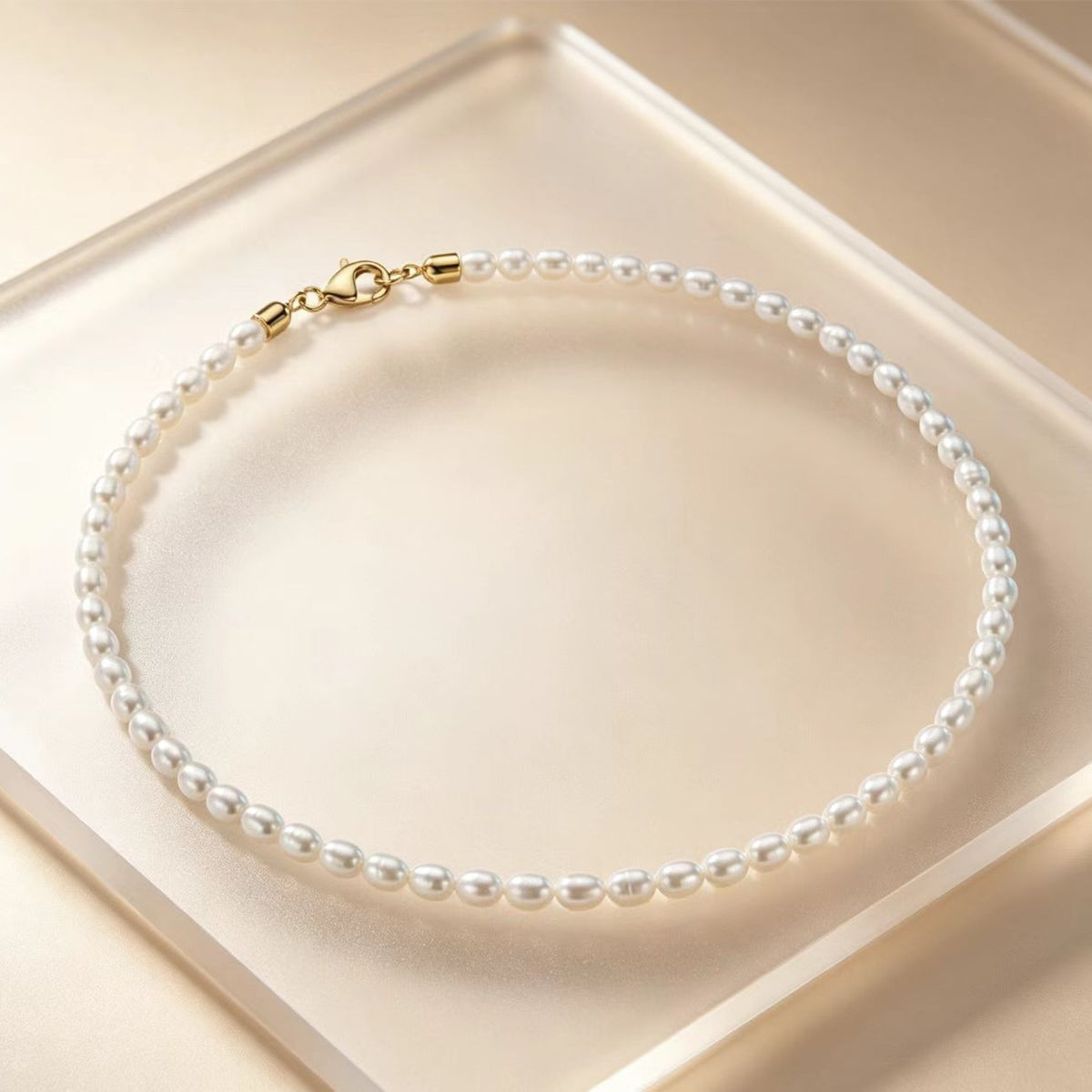 Halskette Damen goldfarben mit Perlen, elegant und zeitlos - 2 - Marlena-atelier