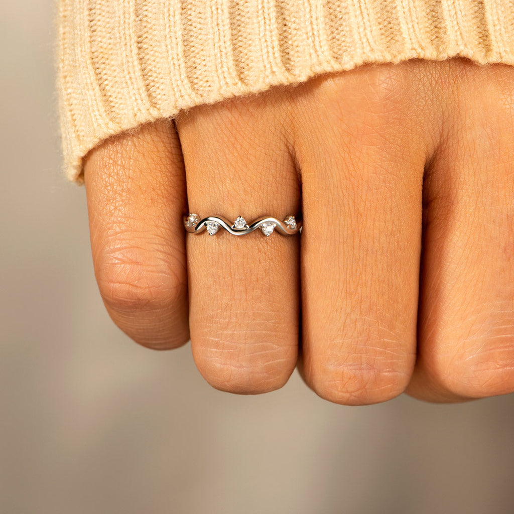 Ring Damen silberfarben mit Wellen-Design, modern und elegant - 2 - Marlena-atelier